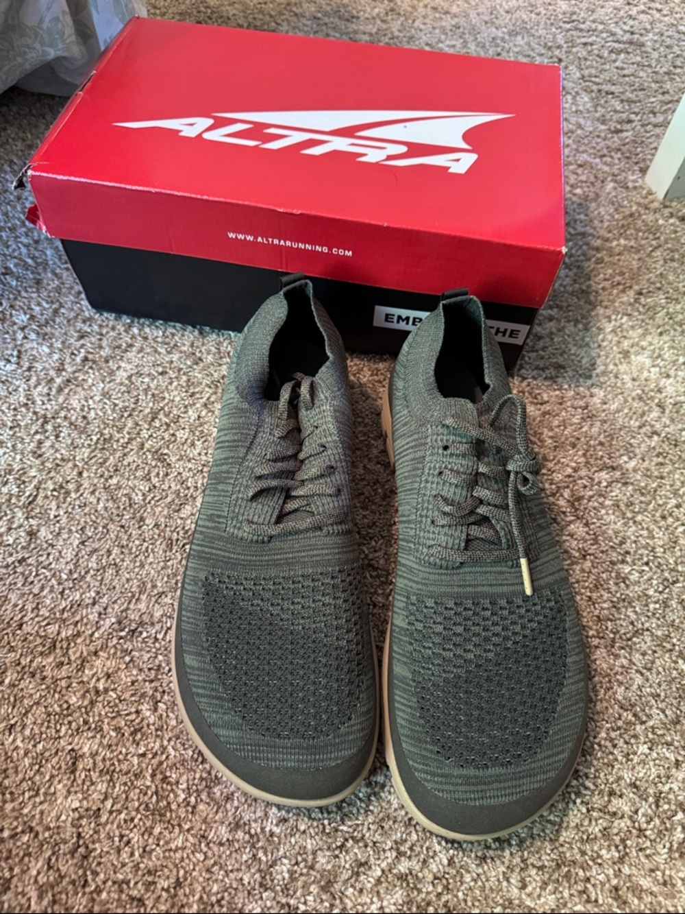 NEW Altra Men's Green Knit Lace-Up Sneakers size 13. Never worn!
